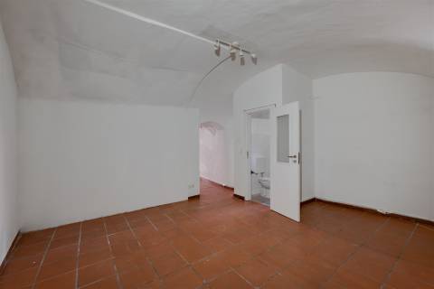 Espaço Comercial com carácter no coração de Évora