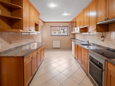 Moradia T4 para vender  em Cascais