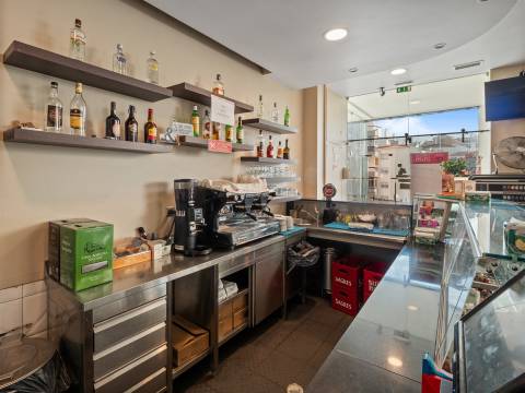 Espaço Comercial à Venda em Cascais – Versatilidade e Oportunidade Única
