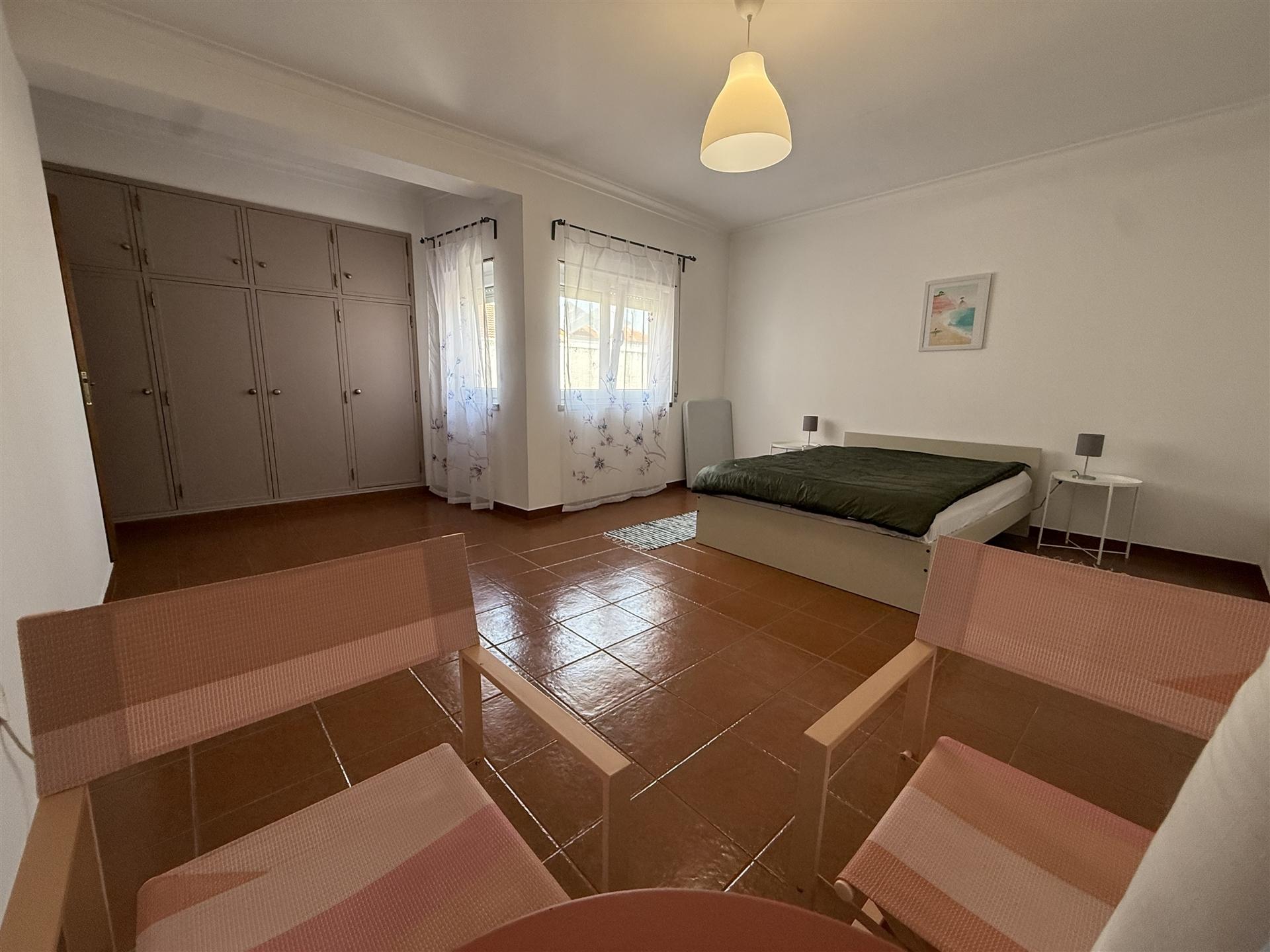 Apartamento T1 no centro do Cadaval