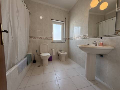 Apartamento T1 no centro do Cadaval