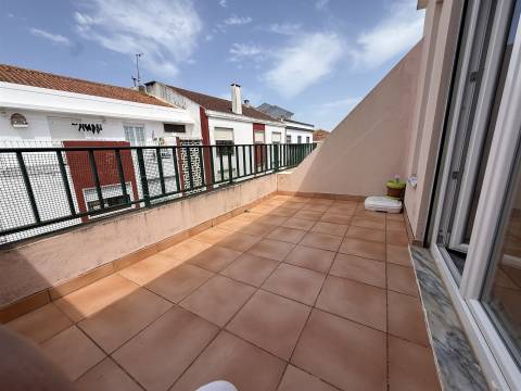 Apartamento T1 no centro do Cadaval