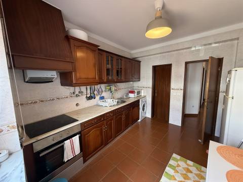 Apartamento T1 no centro do Cadaval