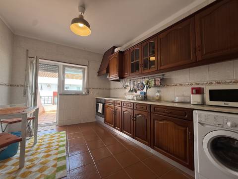 Apartamento T1 no centro do Cadaval
