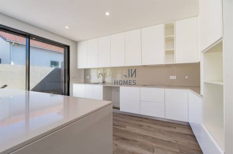 Moradia T4 Venda em Alcabideche,Cascais