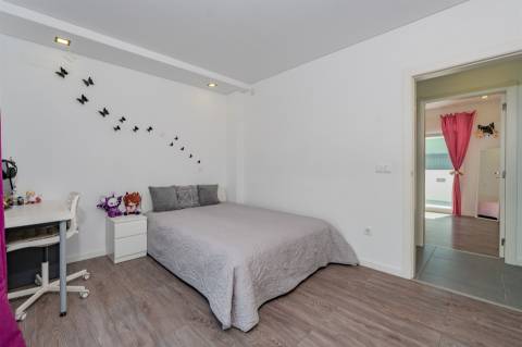 Moradia t3+1 em Nogueira de Azeitão, Setúbal.