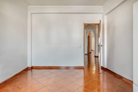 Excelente T2 com 145m2 Pronto a Habitar no centro da tranquila cidade do Cartaxo!
