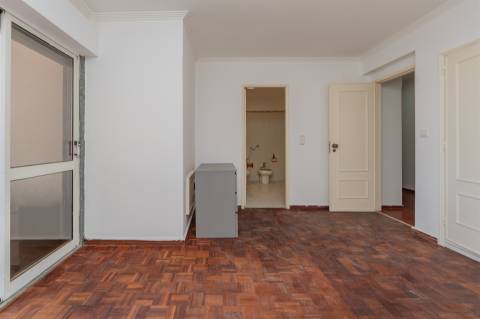 T2 com Vista Mar | Garagem Box | Suite | Lareira | Cascais