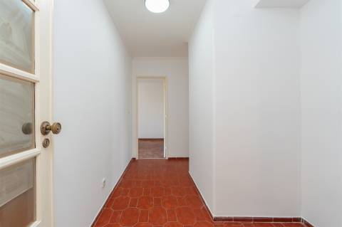 T2 com Vista Mar | Garagem Box | Suite | Lareira | Cascais