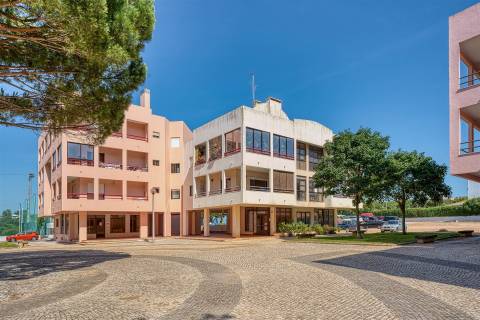 Apartamento T2 na Alameda da Guia, Cascais.