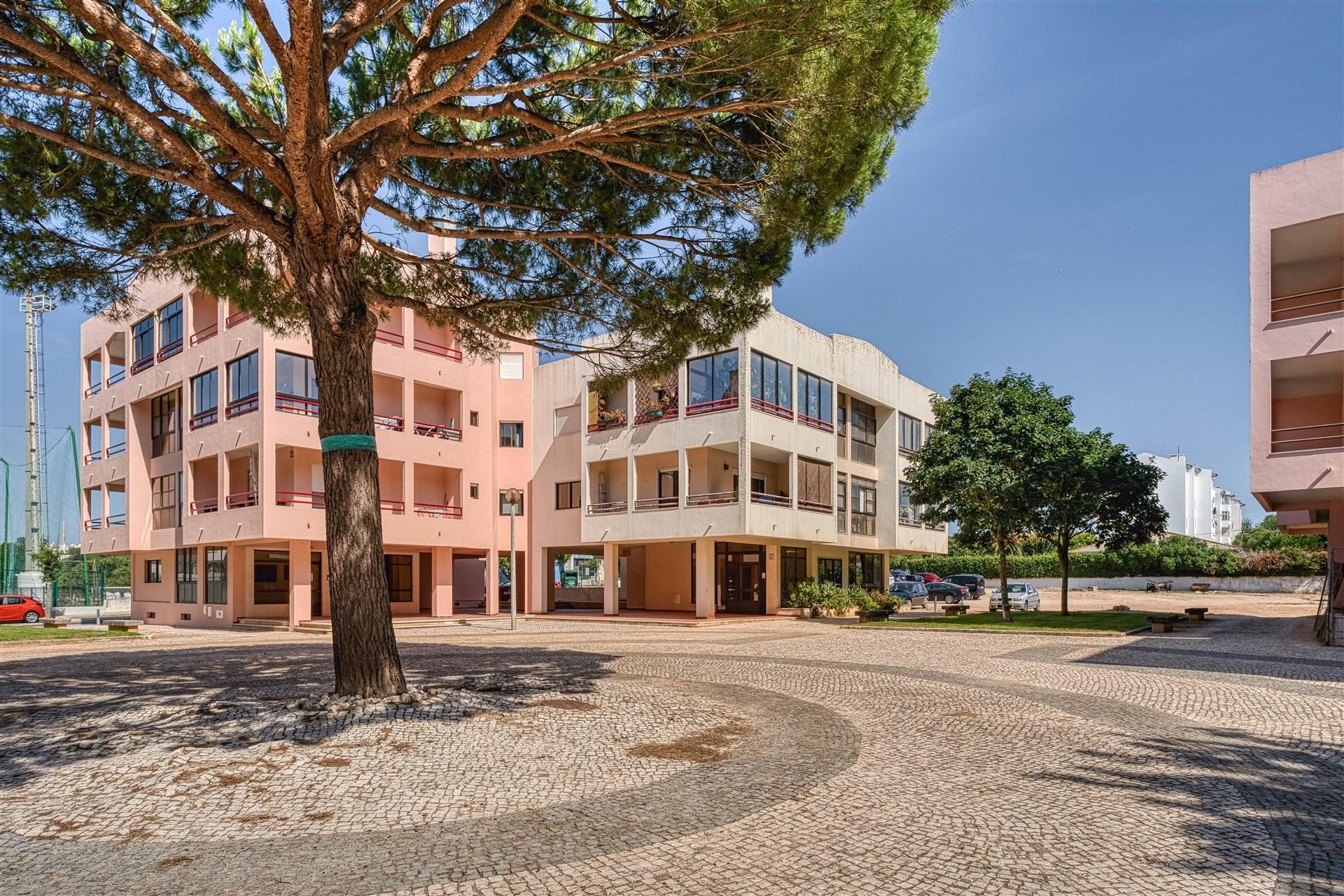 Apartamento T2 na Alameda da Guia, Cascais.
