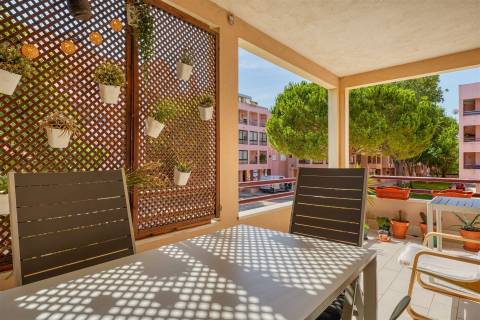 Apartamento T2 na Alameda da Guia, Cascais.