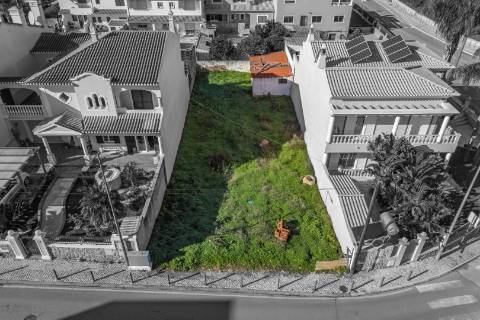 Terreno urbano no Algarve