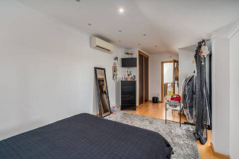 Apartamento T3 em Ermidas Sado