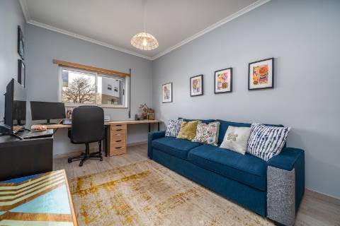 Apartamento T3 com garagem