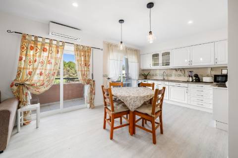 Apartamento T1+1 em Vilamoura
