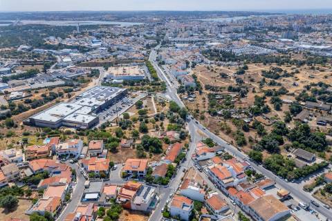Terreno urbano em Portimão