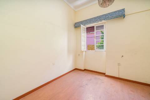 Moradia bifamiliar T5+2 em Portimão