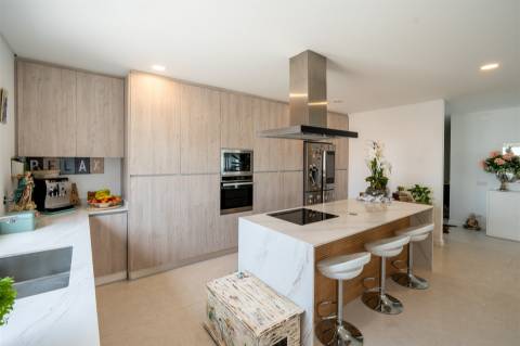 Moradia T4 Térrea de Arquitetura Moderna em Pataias | Alcobaça