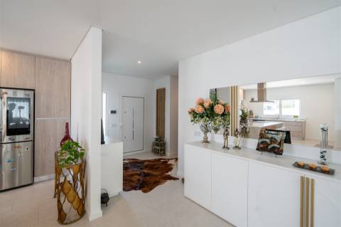 Moradia T4 Térrea de Arquitetura Moderna em Pataias | Alcobaça
