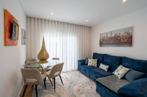 Moradia T4 Térrea de Arquitetura Moderna em Pataias | Alcobaça