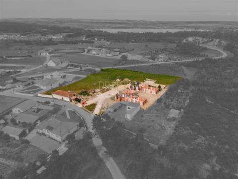 Moradia T3+1 Térrea com Piscina | Ervedeira | Coimbrão