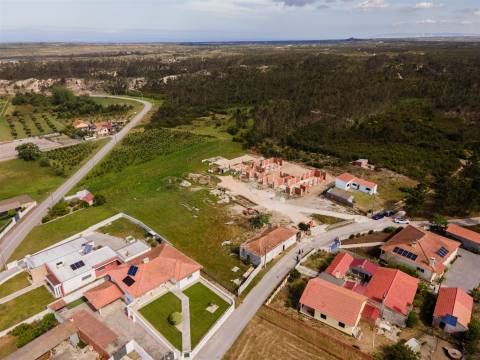 Moradia T3+1 Térrea com Piscina | Ervedeira | Coimbrão