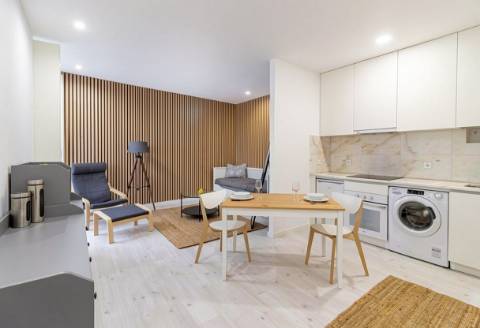 Apartamento T0 no Centro Histórico de Leiria