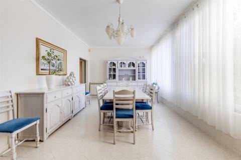 Moradia T3, com Jardim e Excelente Localização - a 1 km do Mosteiro da Batalha