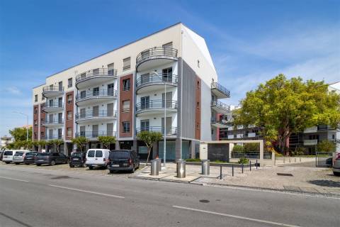 Arrenda-se Apartamento T3 em Cruz d´Areia – Leiria