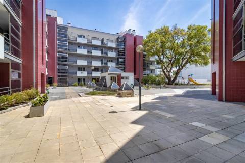 Arrenda-se Apartamento T3 em Cruz d´Areia – Leiria