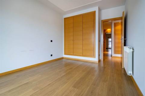 Arrenda-se Apartamento T3 em Cruz d´Areia – Leiria