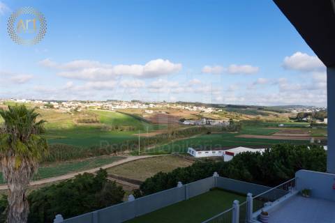 Moradia T3+3 Venda em Lourinhã e Atalaia,Lourinhã