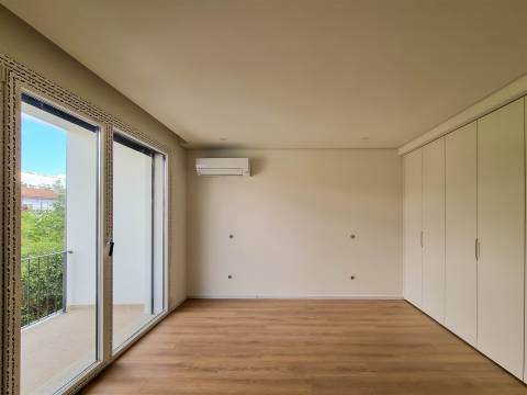 Moradia Geminada T4 Venda em Palmeira,Braga