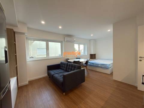 Apartamento T0 Arrendamento em Braga (São José de São Lázaro e São João do Souto),Braga