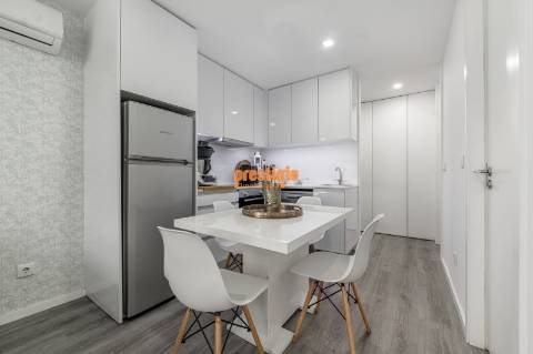 Apartamento T1+1 Arrendamento em Braga (Maximinos, Sé e Cividade),Braga