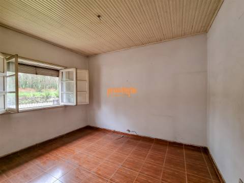 Moradia T2 Venda em Caldelas,Guimarães