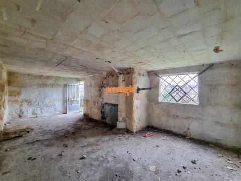 Moradia T2 Venda em Caldelas,Guimarães