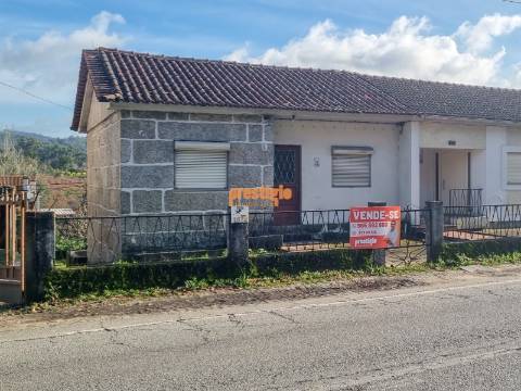 Moradia T2 Venda em Caldelas,Guimarães