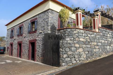 Moradia T2+1 Venda em Prazeres,Calheta (Madeira)