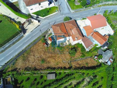 Moradia T4+4 Venda em Armil,Fafe