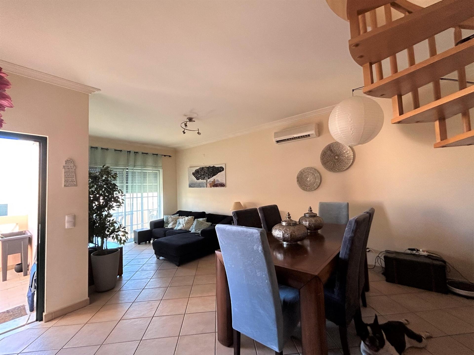 Moradia Geminada T3 Venda em Ferreiras,Albufeira
