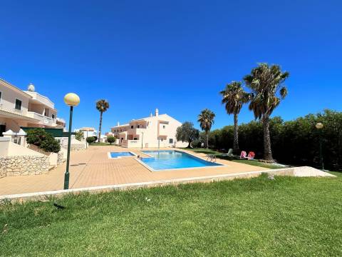 Moradia Geminada T3 Venda em Ferreiras,Albufeira