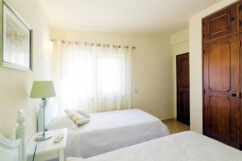Moradia Isolada T3 Venda em Quarteira,Loulé
