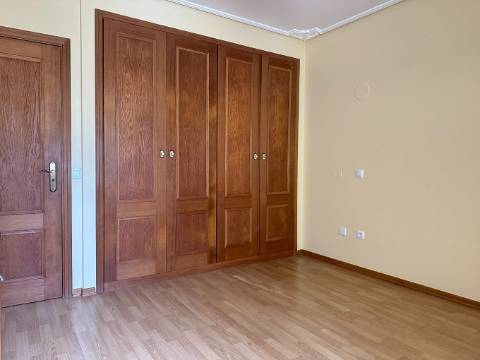Apartamento T4 Venda em Faro (Sé e São Pedro),Faro