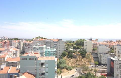 Apartamento T3 DUPLEX Venda em Penha de França,Lisboa