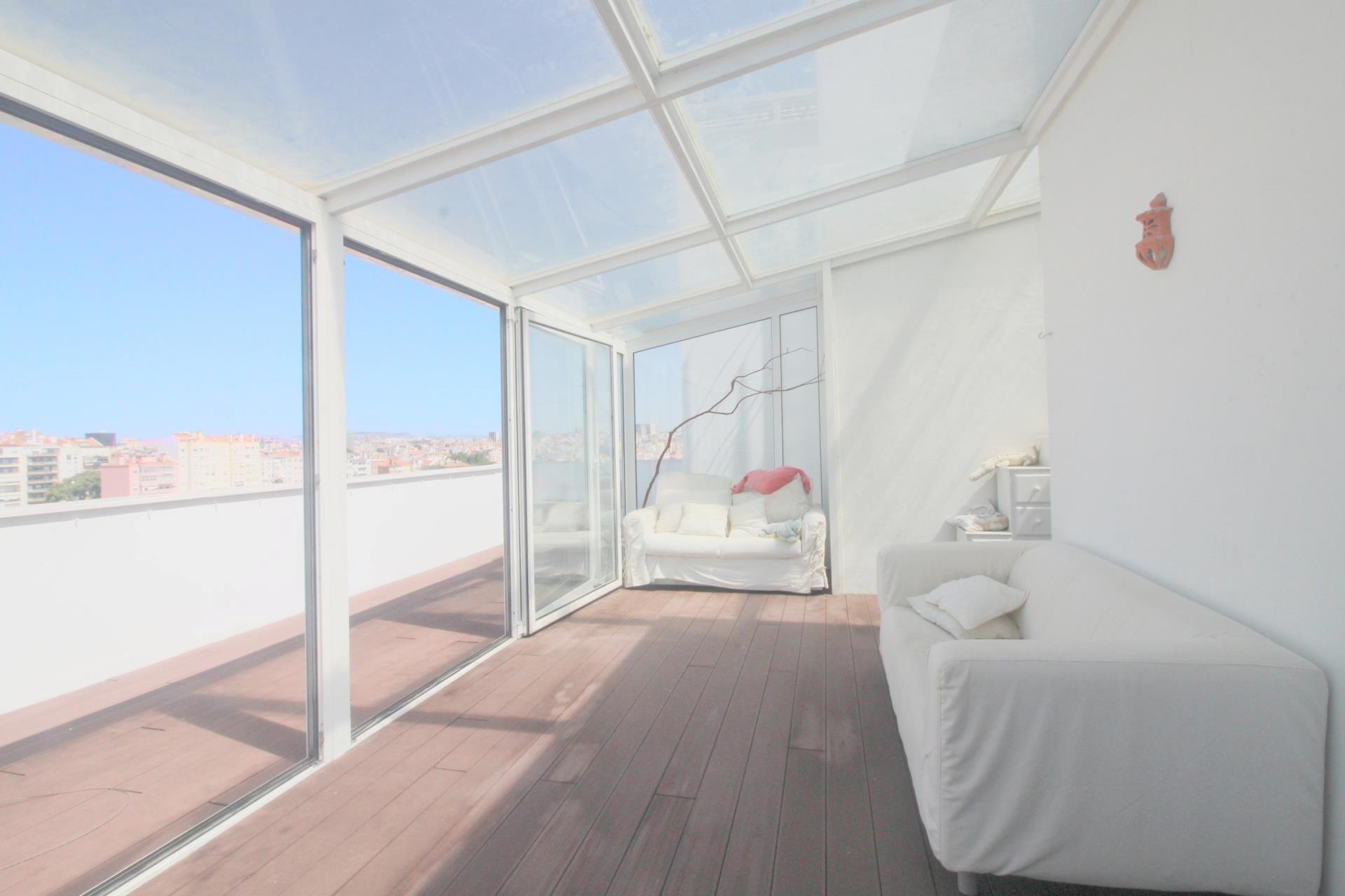 Apartamento T3 DUPLEX Venda em Penha de França,Lisboa