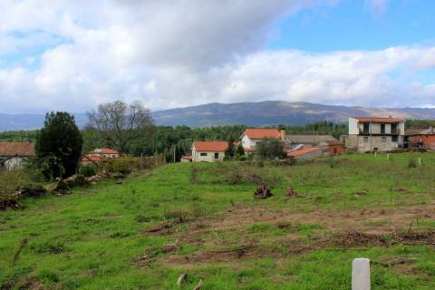 Terreno com 7141 m2