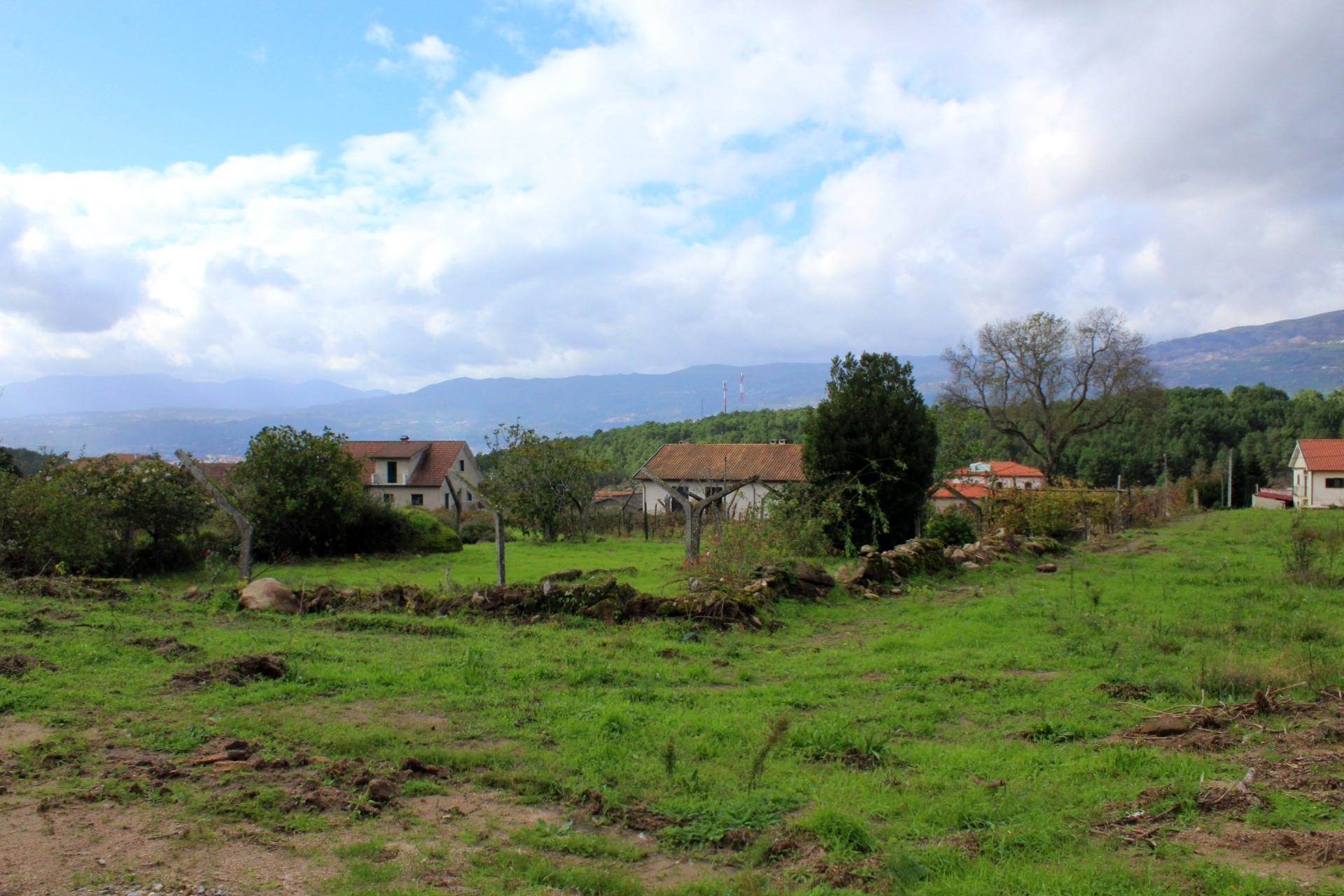 Terreno com 7141 m2