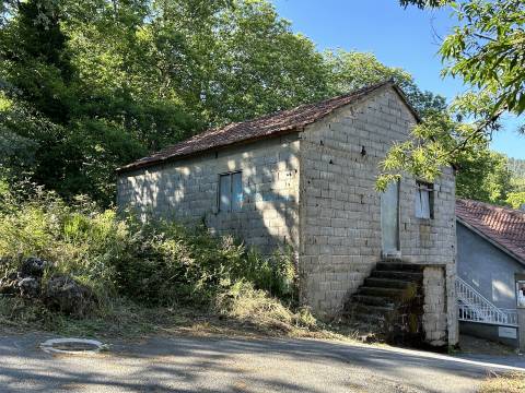 Moradia para Restaurar  Venda em Pena, Quintã e Vila Cova,Vila Real